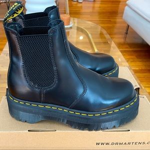 Dr Martens 2976 Platform Chelsea Boots